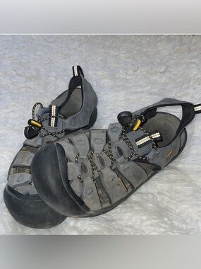 Keen Women's Newport H2, Size 7.5